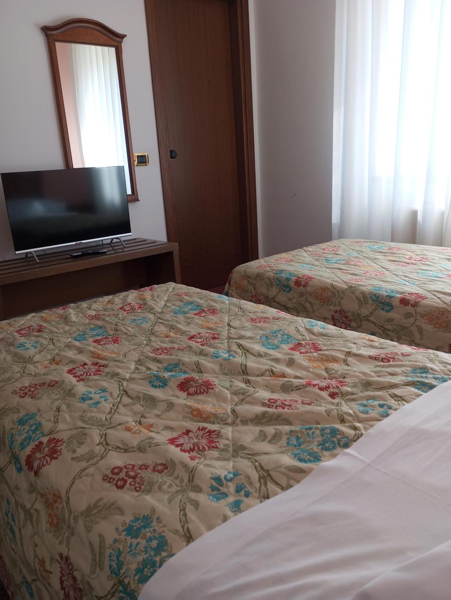 Regina Hotel Pollino Morano Calabro Eksteriør bilde